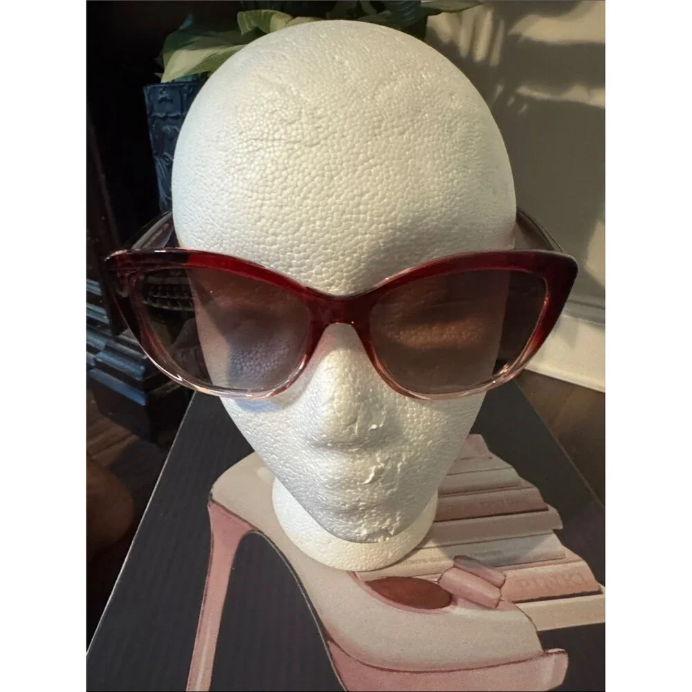 Women's Cat-Eye Sunglasses - Red Gradient